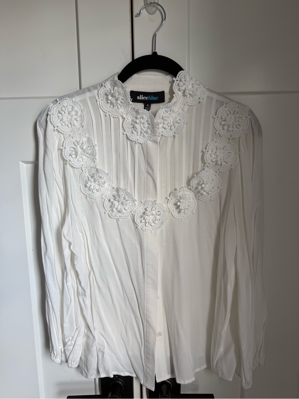 Alice Blue White Crochet Collar Blouse size S. Like new condition.